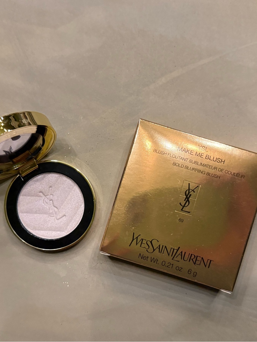 Yves Saint Laurent Make Me Blush Powder — 69 Lavender Lust